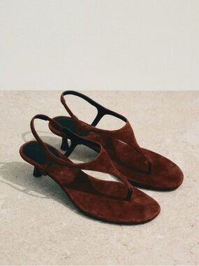 H&M Edition Thong Styled Brown Suede Kitten Heel Sandal Size 10 NWT